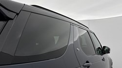 2025 (25) LAND ROVER DISCOVERY 3.0 D350 Metropolitan Edition 5dr Auto 5031827