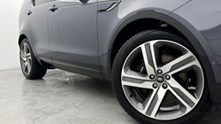 2025 (25) LAND ROVER DISCOVERY 3.0 D350 Metropolitan Edition 5dr Auto 5031820