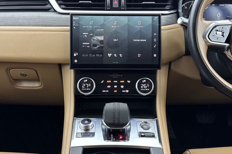 2022 (22) JAGUAR F-PACE 2.0 D200 S 5dr Auto AWD 5037781