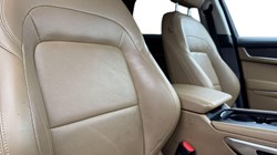 2022 (22) JAGUAR F-PACE 2.0 D200 S 5dr Auto AWD 5037792