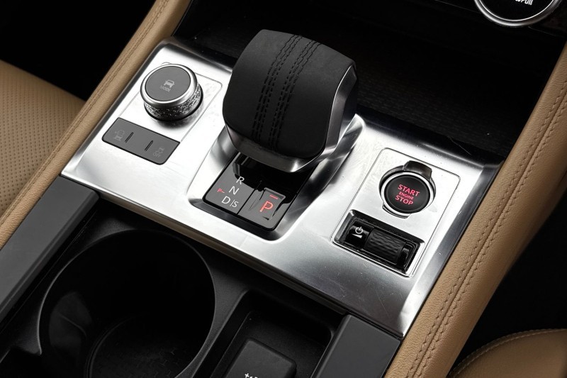 2022 (22) JAGUAR F-PACE 2.0 D200 S 5dr Auto AWD 5037780