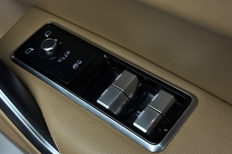 2022 (22) JAGUAR F-PACE 2.0 D200 S 5dr Auto AWD 5037789