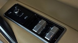 2022 (22) JAGUAR F-PACE 2.0 D200 S 5dr Auto AWD 5037789