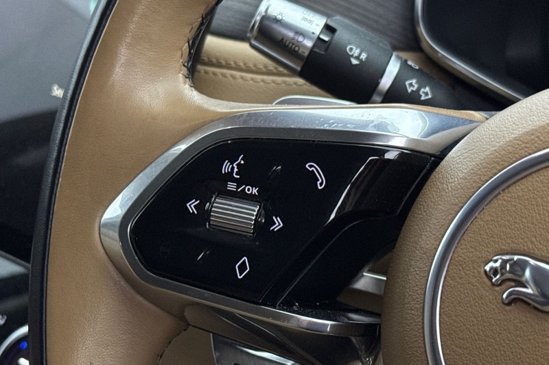 2022 (22) JAGUAR F-PACE 2.0 D200 S 5dr Auto AWD 5037793