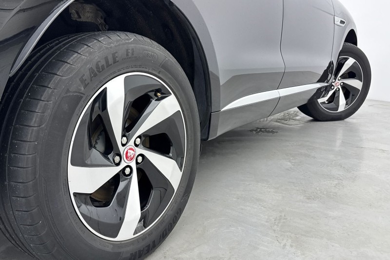 2022 (22) JAGUAR F-PACE 2.0 D200 S 5dr Auto AWD 5037810