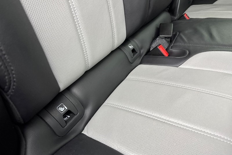 2023 (72) LAND ROVER RANGE ROVER EVOQUE 1.5 P300e R-Dynamic SE 5dr Auto 5033987