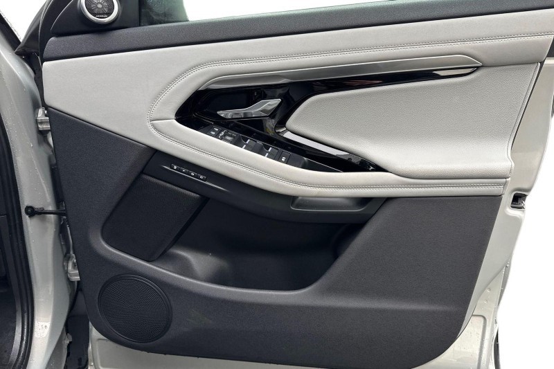 2023 (72) LAND ROVER RANGE ROVER EVOQUE 1.5 P300e R-Dynamic SE 5dr Auto 5033975