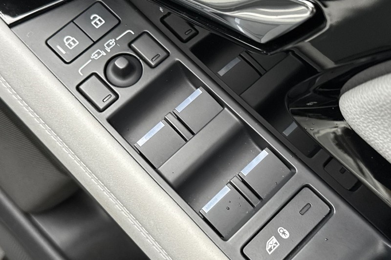 2023 (72) LAND ROVER RANGE ROVER EVOQUE 1.5 P300e R-Dynamic SE 5dr Auto 5033976