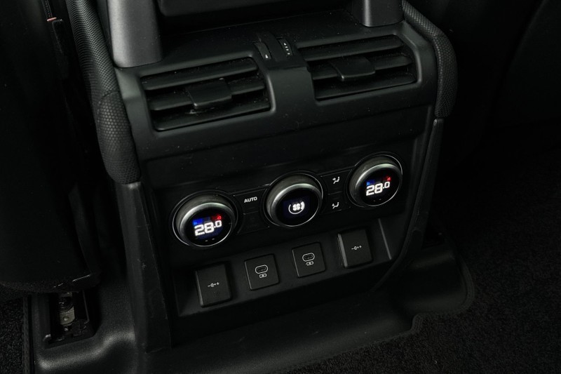 2021 (21) LAND ROVER DEFENDER 3.0 D250 X-Dynamic HSE 110 5dr Auto [7 Seat] 5035840