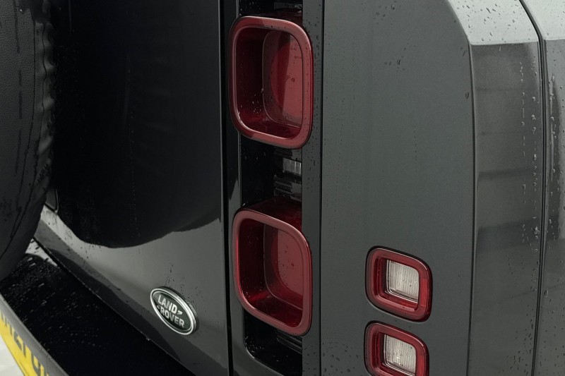 2021 (21) LAND ROVER DEFENDER 3.0 D250 X-Dynamic HSE 110 5dr Auto [7 Seat] 5035864