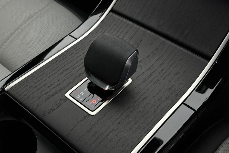 2025 (25) LAND ROVER RANGE ROVER EVOQUE 2.0 D200 Autobiography 5dr Auto [Revised] 5006055