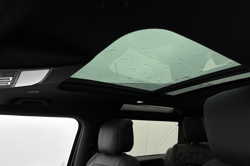 2024 (74) LAND ROVER DEFENDER 3.0 D250 X-Dynamic HSE 90 3dr Auto 5030274