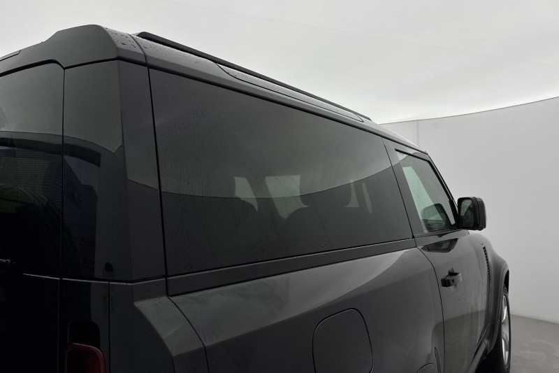 2024 (74) LAND ROVER DEFENDER 3.0 D250 X-Dynamic HSE 90 3dr Auto 5030300