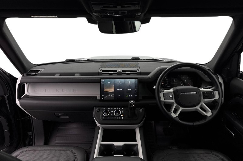 2024 (74) LAND ROVER DEFENDER 3.0 D250 X-Dynamic HSE 90 3dr Auto 5030262
