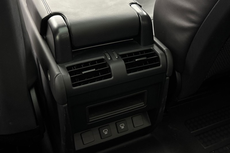 2024 (74) LAND ROVER DEFENDER 3.0 D250 X-Dynamic HSE 90 3dr Auto 5030271