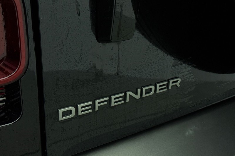 2024 (74) LAND ROVER DEFENDER 3.0 D250 X-Dynamic HSE 90 3dr Auto 5030294