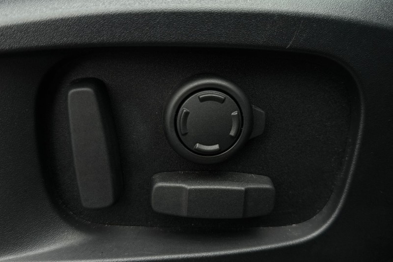 2024 (74) LAND ROVER DEFENDER 3.0 D250 X-Dynamic HSE 90 3dr Auto 5030277