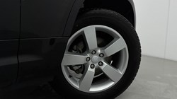 2024 (74) LAND ROVER DEFENDER 3.0 D250 X-Dynamic HSE 90 3dr Auto 5030298