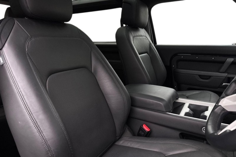 2024 (74) LAND ROVER DEFENDER 3.0 D250 X-Dynamic HSE 90 3dr Auto 5030279