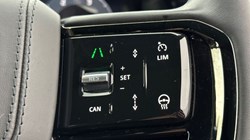 2024 (24) LAND ROVER RANGE ROVER VELAR 2.0 D200 MHEV Dynamic HSE 5dr Auto 5030730