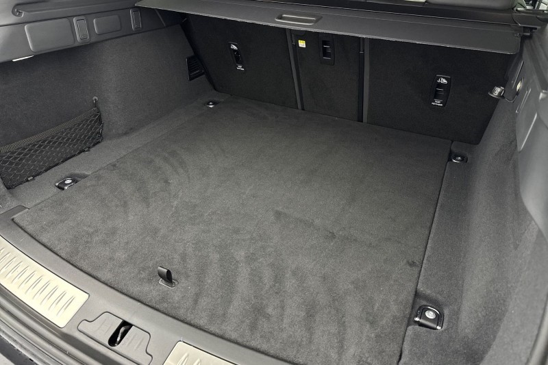 2024 (24) LAND ROVER RANGE ROVER VELAR 2.0 D200 MHEV Dynamic HSE 5dr Auto 5030738