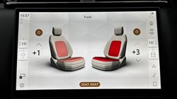 2024 (24) LAND ROVER RANGE ROVER VELAR 2.0 D200 MHEV Dynamic HSE 5dr Auto 5030735