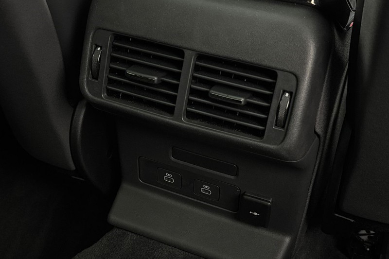 2024 (24) LAND ROVER RANGE ROVER VELAR 2.0 D200 MHEV Dynamic HSE 5dr Auto 5030719