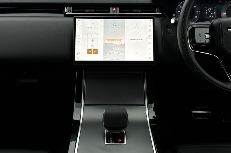 2024 (24) LAND ROVER RANGE ROVER VELAR 2.0 D200 MHEV Dynamic HSE 5dr Auto 5030715