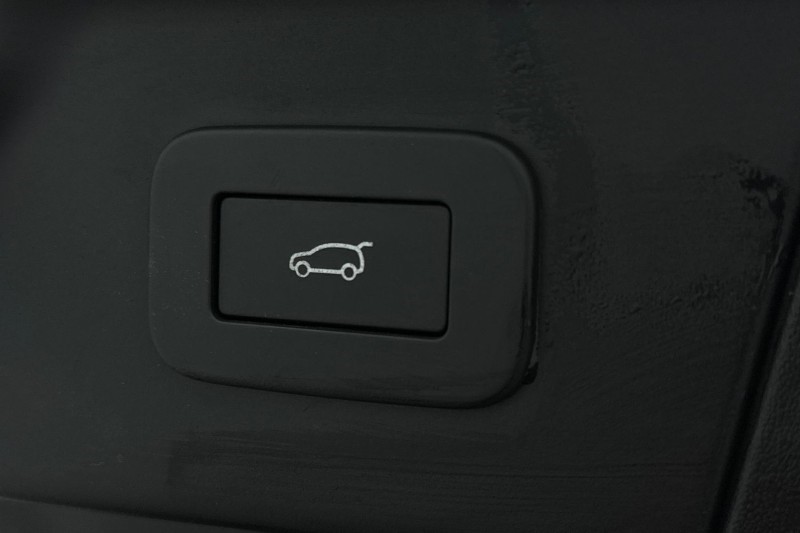 2024 (74) LAND ROVER RANGE ROVER VELAR 2.0 P400e Dynamic HSE 5dr Auto 5014119