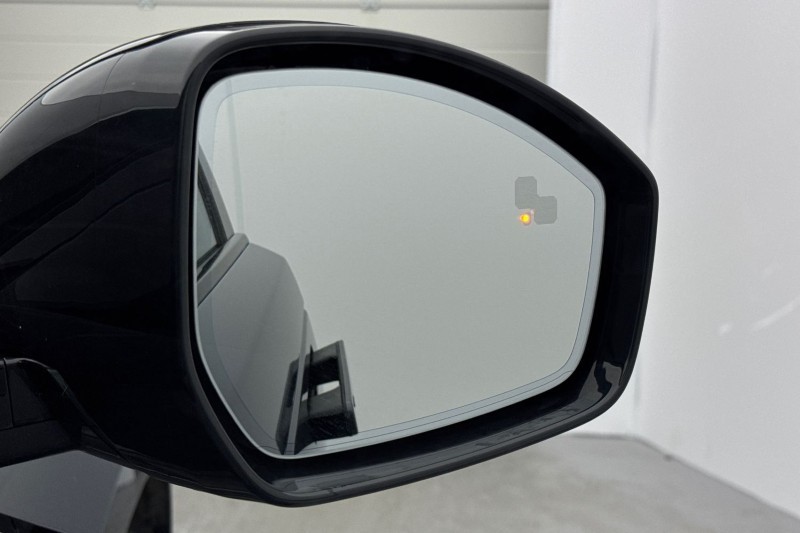 2024 (74) LAND ROVER RANGE ROVER VELAR 2.0 P400e Dynamic HSE 5dr Auto 5014135