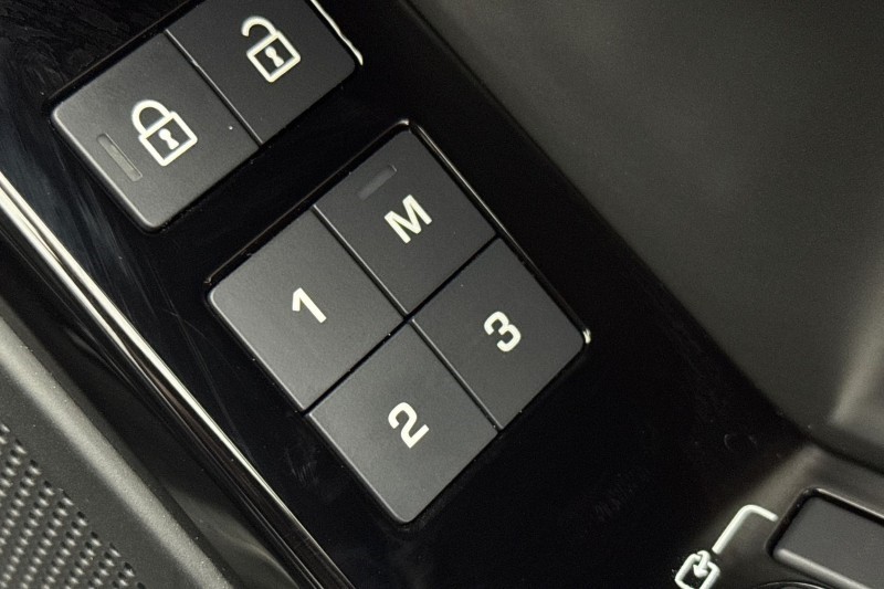 2024 (74) LAND ROVER RANGE ROVER VELAR 2.0 P400e Dynamic HSE 5dr Auto 5014131