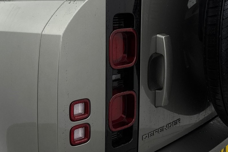 2024 (74) LAND ROVER DEFENDER 3.0 D350 X-Dynamic HSE 110 5dr Auto [7 Seat] 5019415