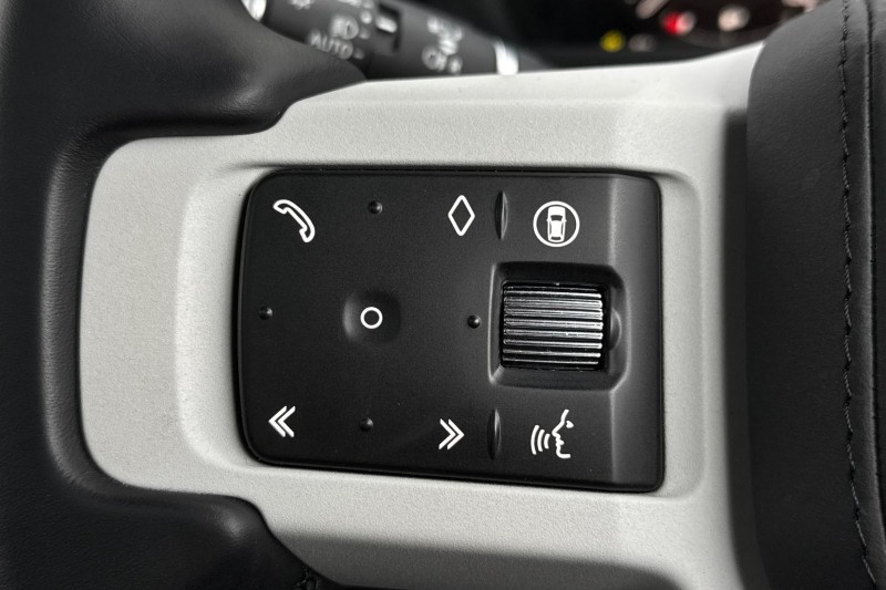 2024 (74) LAND ROVER DEFENDER 3.0 D350 X-Dynamic HSE 110 5dr Auto [7 Seat] 5019423