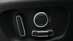 2024 (24) LAND ROVER RANGE ROVER EVOQUE 2.0 D200 Dynamic HSE 5dr Auto 5014657