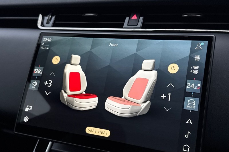 2024 (24) LAND ROVER RANGE ROVER EVOQUE 2.0 D200 Dynamic HSE 5dr Auto 5014666