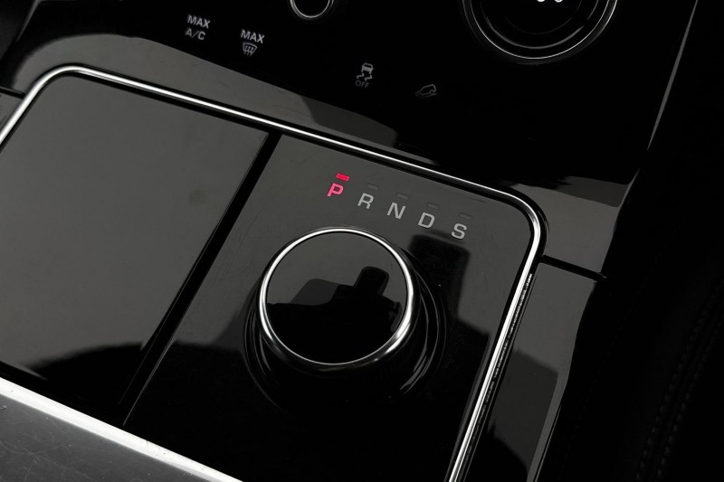 2018 (68) LAND ROVER RANGE ROVER VELAR 3.0 D300 R-Dynamic SE 5dr Auto 5105754