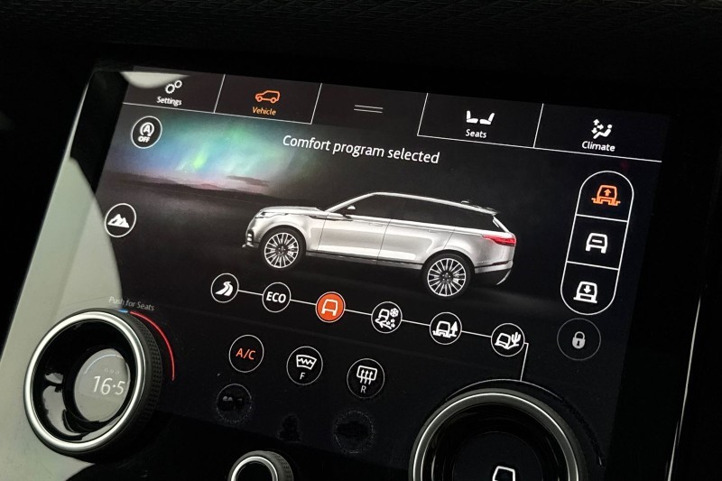 2018 (68) LAND ROVER RANGE ROVER VELAR 3.0 D300 R-Dynamic SE 5dr Auto 5105773