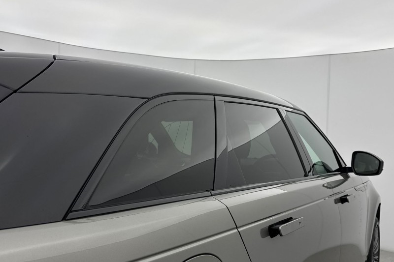 2018 (68) LAND ROVER RANGE ROVER VELAR 3.0 D300 R-Dynamic SE 5dr Auto 5105789