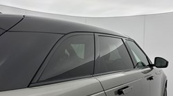 2018 (68) LAND ROVER RANGE ROVER VELAR 3.0 D300 R-Dynamic SE 5dr Auto 5105789