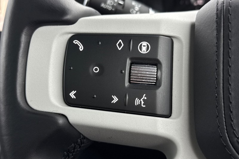 2024 (74) LAND ROVER DEFENDER 3.0 D350 X-Dynamic HSE 110 5dr Auto [7 Seat] 5012937