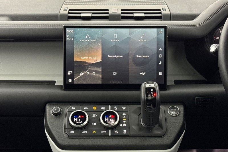 2024 (74) LAND ROVER DEFENDER 3.0 D350 X-Dynamic HSE 110 5dr Auto [7 Seat] 5012923