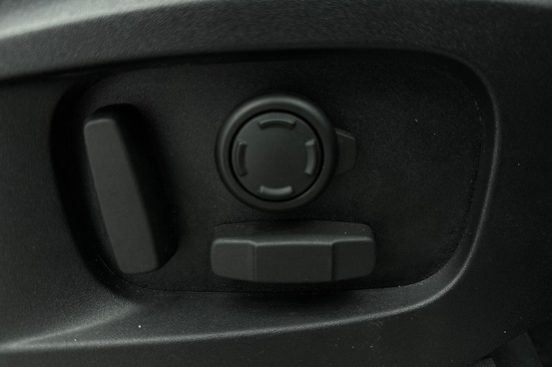 2024 (74) LAND ROVER DEFENDER 3.0 D350 X-Dynamic HSE 110 5dr Auto [7 Seat] 5012933