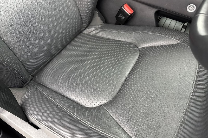 2022 (72) LAND ROVER DEFENDER 3.0 D300 X-Dynamic SE 110 5dr Auto 5048495