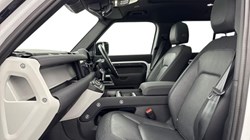 2022 (72) LAND ROVER DEFENDER 3.0 D300 X-Dynamic SE 110 5dr Auto 5048473