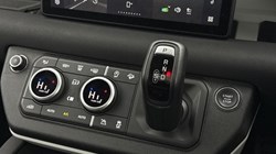 2022 (72) LAND ROVER DEFENDER 3.0 D300 X-Dynamic SE 110 5dr Auto 5048483