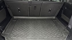 2022 (72) LAND ROVER DEFENDER 3.0 D300 X-Dynamic SE 110 5dr Auto 5048480