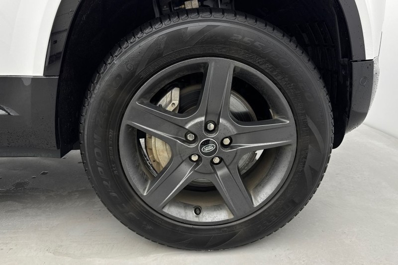 2022 (72) LAND ROVER DEFENDER 3.0 D300 X-Dynamic SE 110 5dr Auto 5048478
