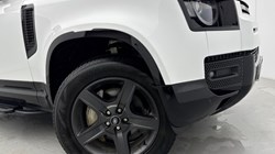 2022 (72) LAND ROVER DEFENDER 3.0 D300 X-Dynamic SE 110 5dr Auto 5048509