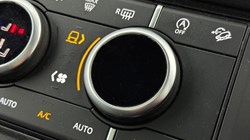 2022 (72) LAND ROVER DEFENDER 3.0 D300 X-Dynamic SE 110 5dr Auto 5048502