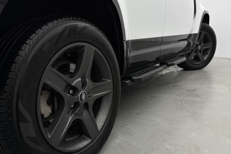 2022 (72) LAND ROVER DEFENDER 3.0 D300 X-Dynamic SE 110 5dr Auto 5048515